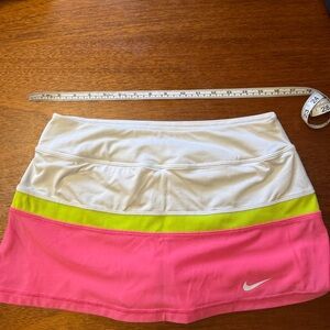Medium Nike Dri-FIT White Athletic tennis skirt